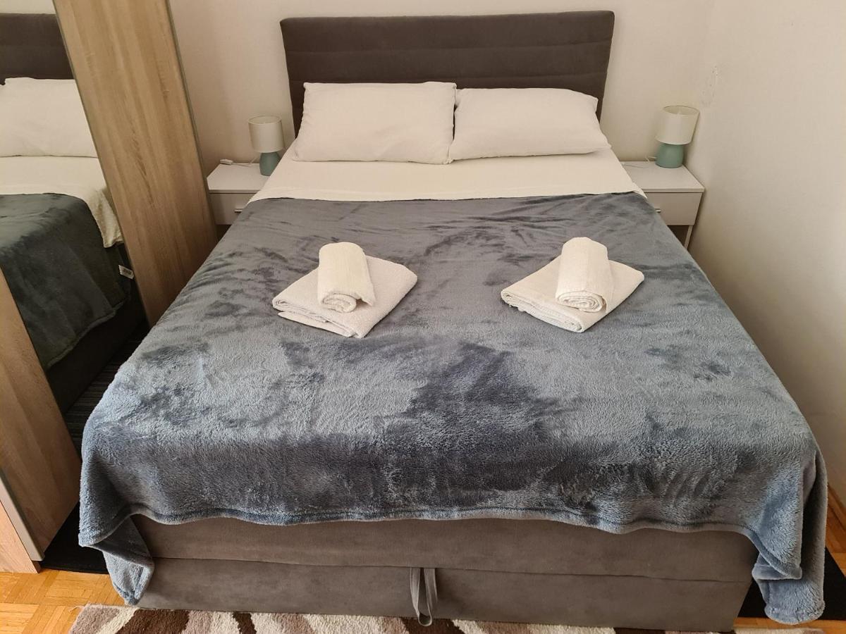 Apartman U Velikoj Gorici Zeljko ヴェリカ・ゴリツァ エクステリア 写真